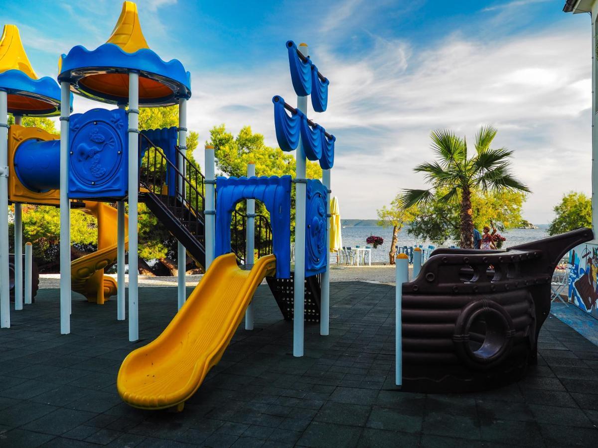 Salve Croatia Mobile Homes In Amadria Park Trogir * Seget Vranjica