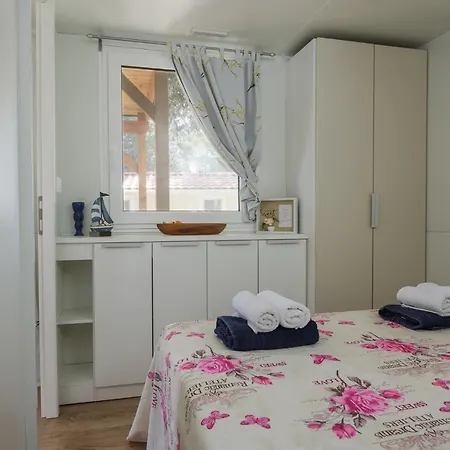 Salve Croatia Mobile Homes In Amadria Park Trogir Seget Vranjica Exterior foto