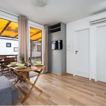 Salve Croatia Mobile Homes In Amadria Park Trogir Seget Vranjica Exterior foto