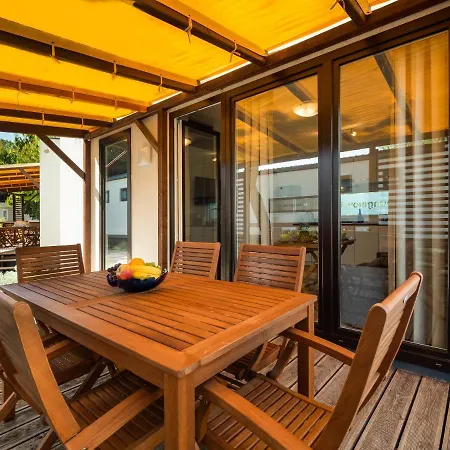 Salve Croatia Mobile Homes In Amadria Park Trogir Seget Vranjica Exterior foto