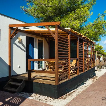 Salve Croatia Mobile Homes In Amadria Park Trogir Seget Vranjica Exterior foto