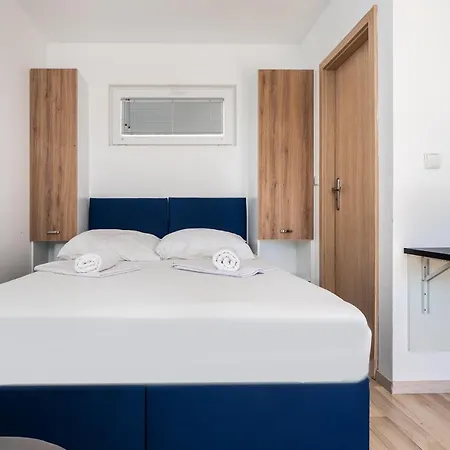 Salve Croatia Mobile Homes In Amadria Park Trogir Seget Vranjica Exterior foto