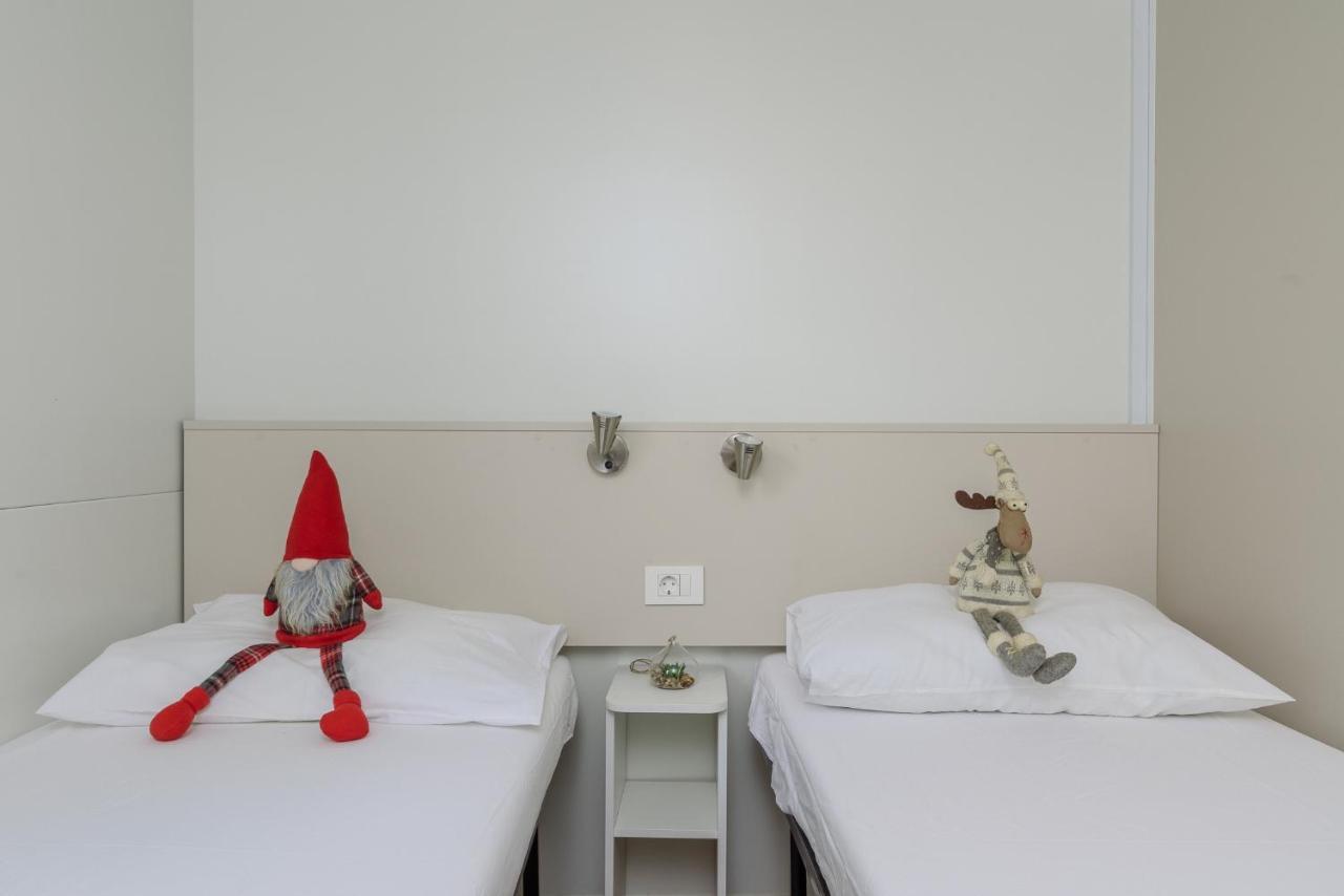 Salve Croatia Mobile Homes In Amadria Park Trogir * Seget Vranjica